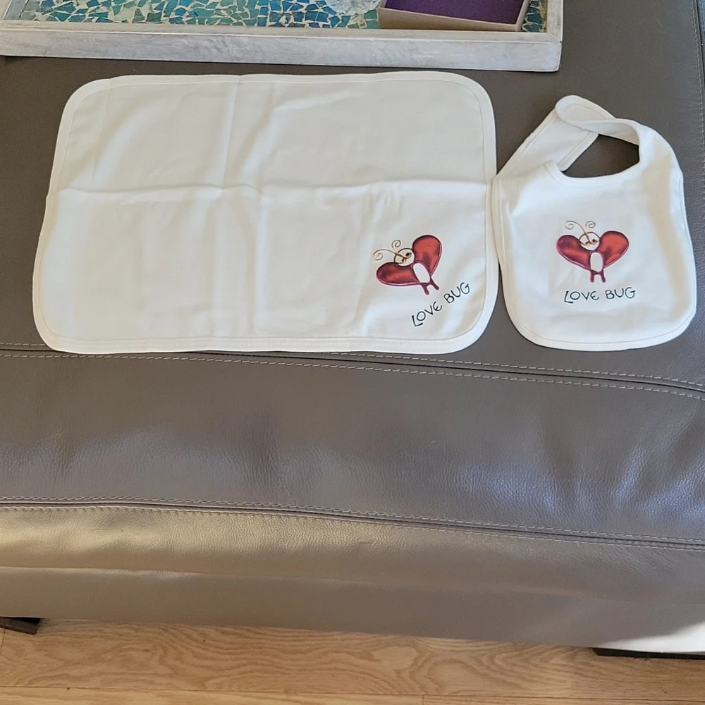 Kee - Ka Love bug organic cotton bib and burp cloth set.